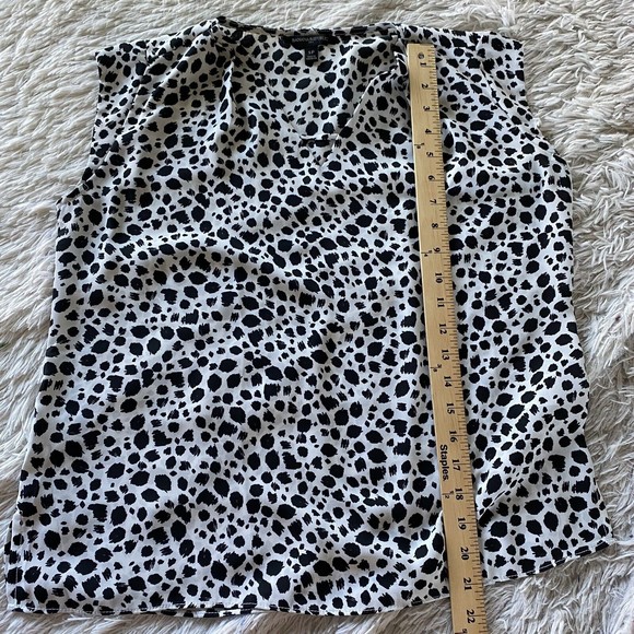 Banana Republic Factory Dalmatian Print Short Sleeve Blouse Petite Small Black - Picture 7 of 8